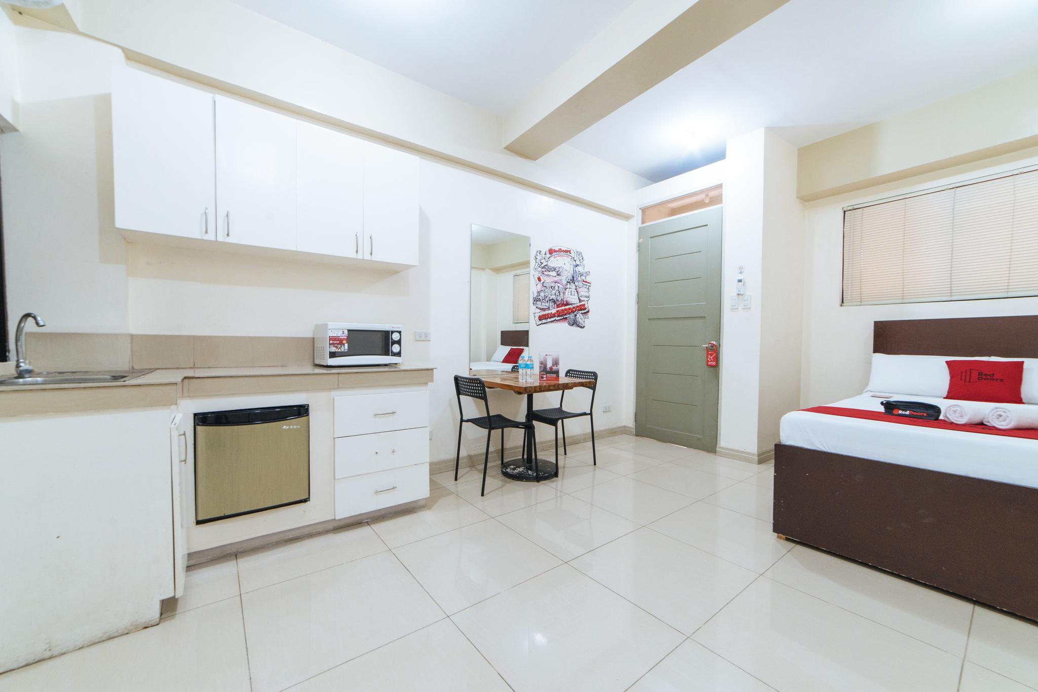 Reddoorz Near Pasay Taft Hotel Bagian luar foto