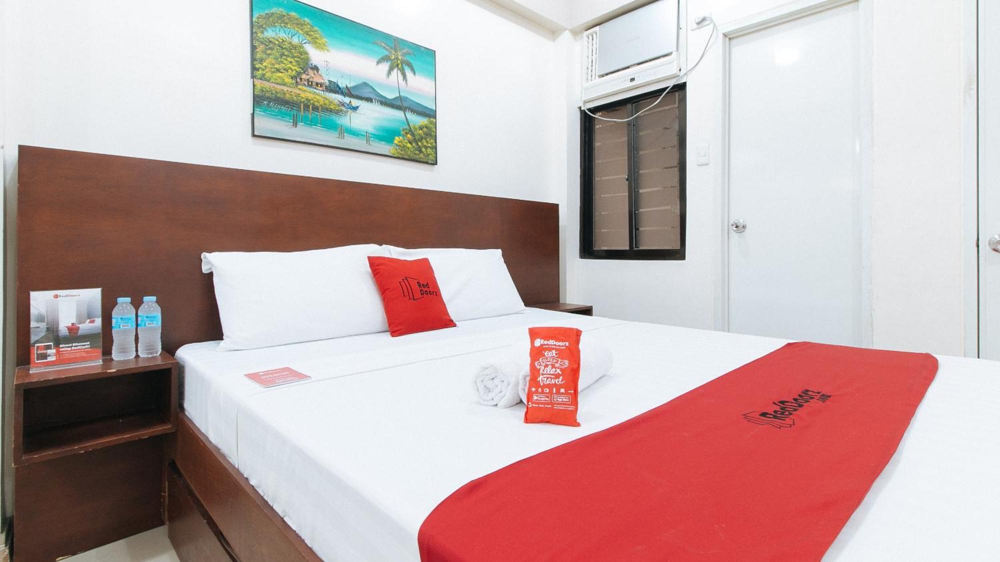 Reddoorz Near Pasay Taft Hotel Bagian luar foto