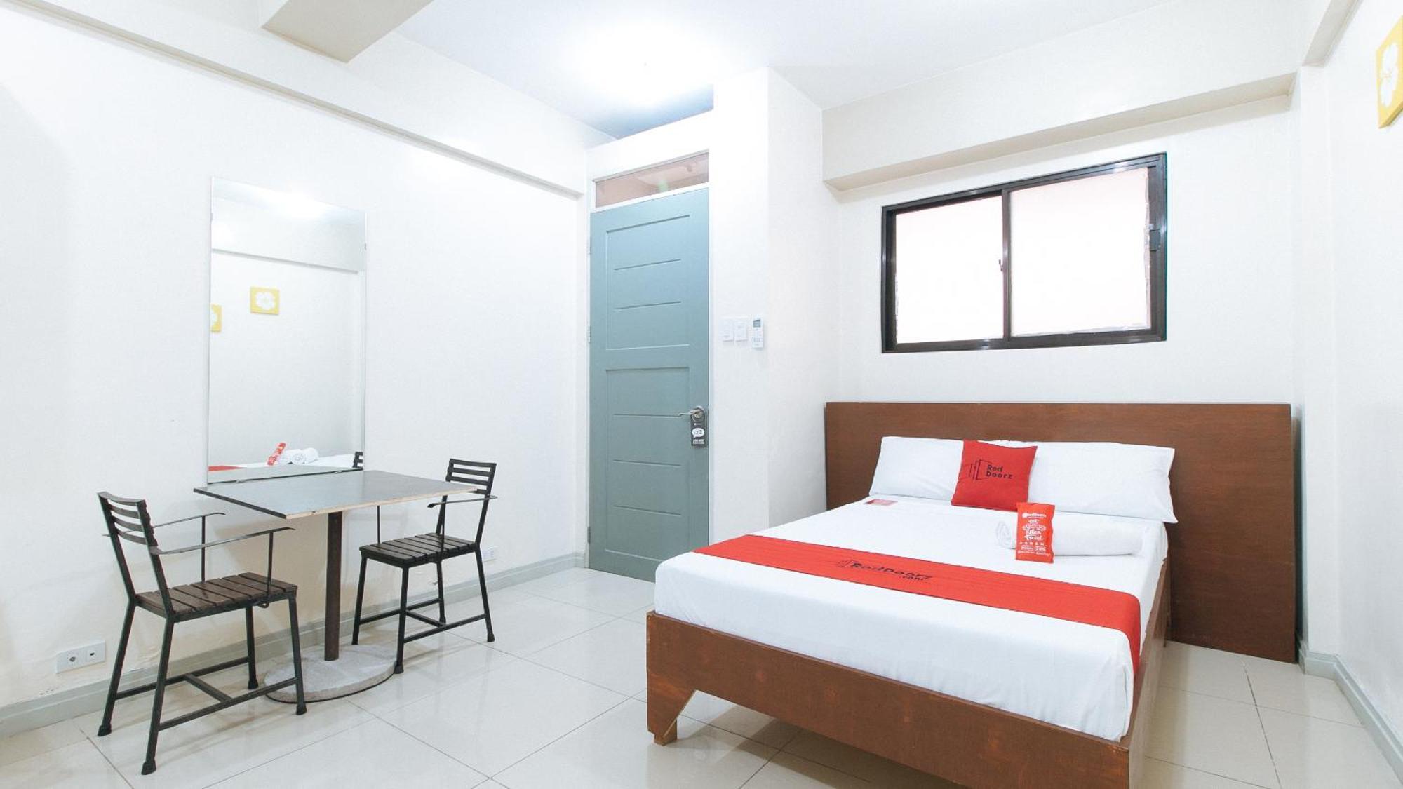 Reddoorz Near Pasay Taft Hotel Bagian luar foto