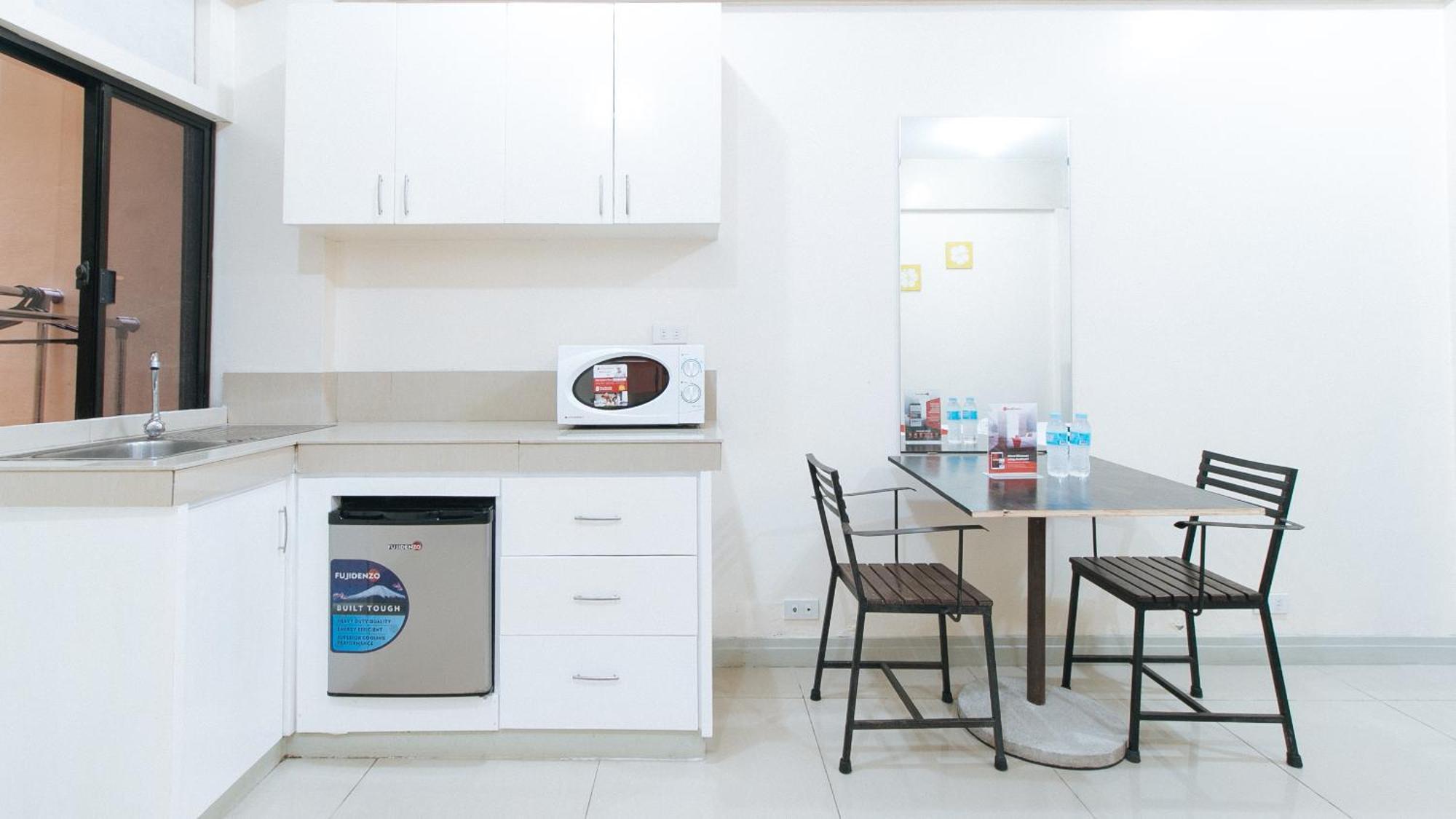Reddoorz Near Pasay Taft Hotel Bagian luar foto