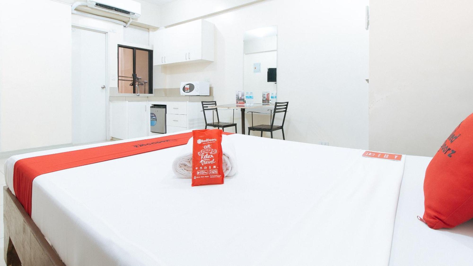 Reddoorz Near Pasay Taft Hotel Bagian luar foto