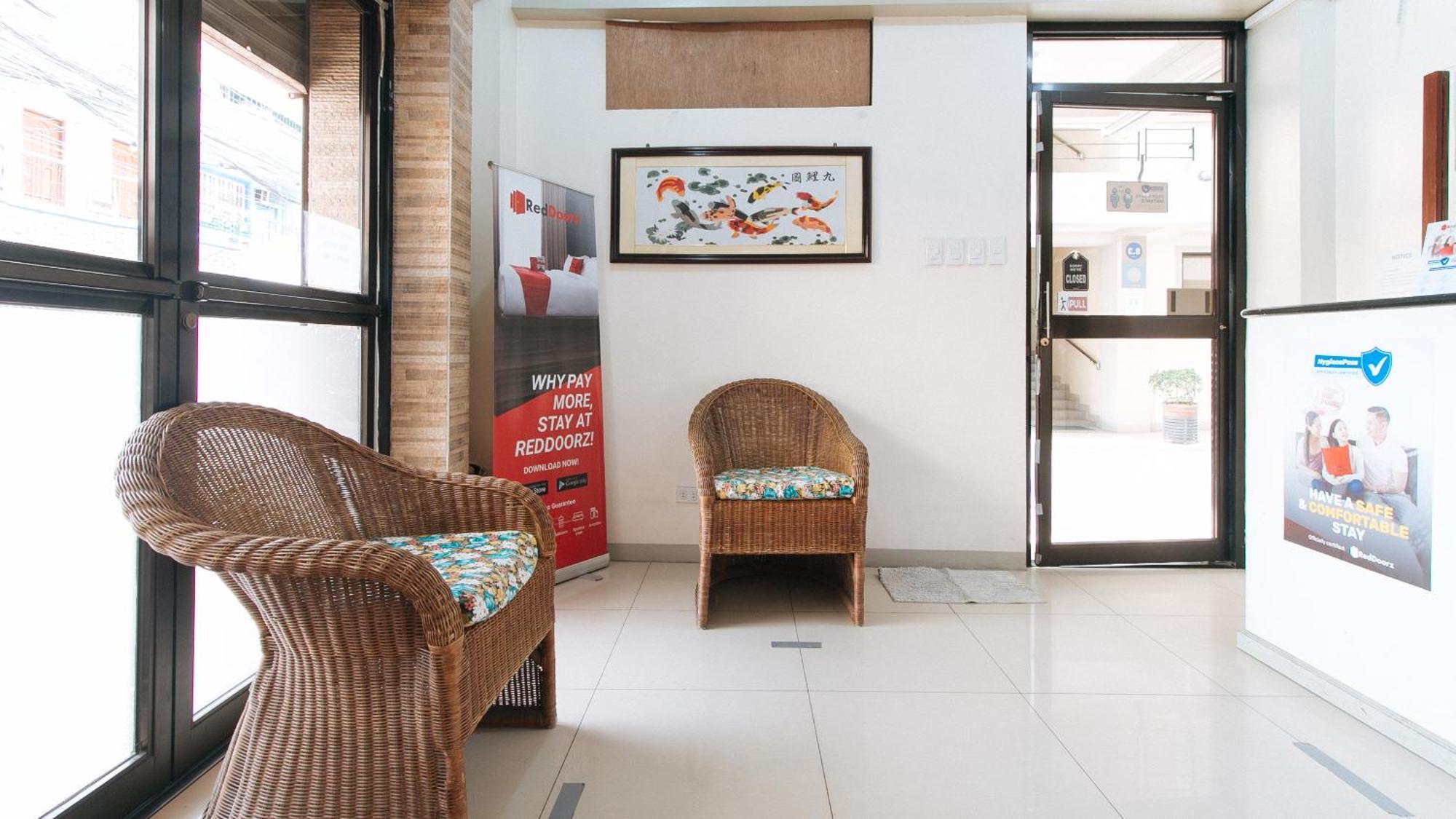 Reddoorz Near Pasay Taft Hotel Bagian luar foto